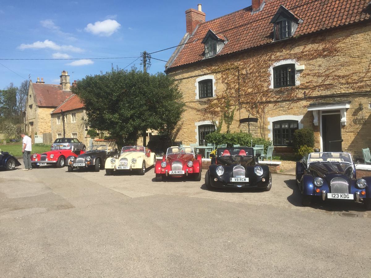 The Hare And Hounds Bed and Breakfast Fulbeck Eksteriør billede